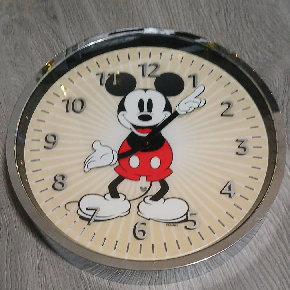 Disney Mickey Mouse Edition Amazon Echo Alexa Wall Clock KL6G3L